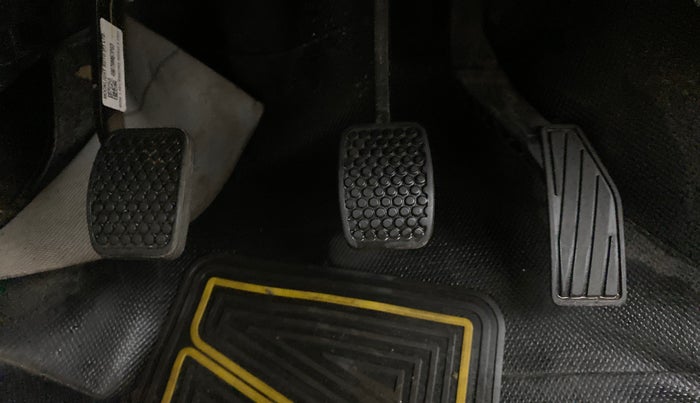 2022 Maruti Alto LXI OPT CNG, CNG, Manual, 8,502 km, Pedals