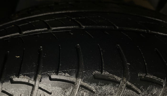 2015 Tata Zest XE PETROL, Petrol, Manual, 90,782 km, Right Front Tyre Tread