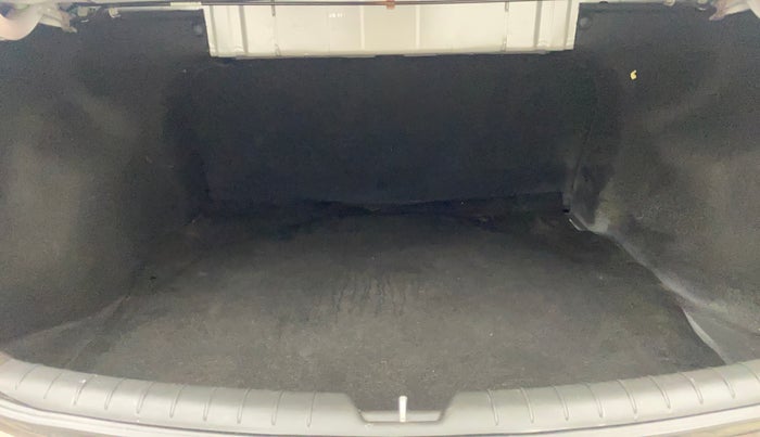2019 Hyundai Verna 1.6 VTVT SX, Petrol, Manual, 78,537 km, Boot Inside