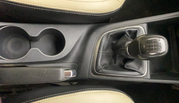 2019 Hyundai Verna 1.6 VTVT SX, Petrol, Manual, 78,537 km, Gear Lever