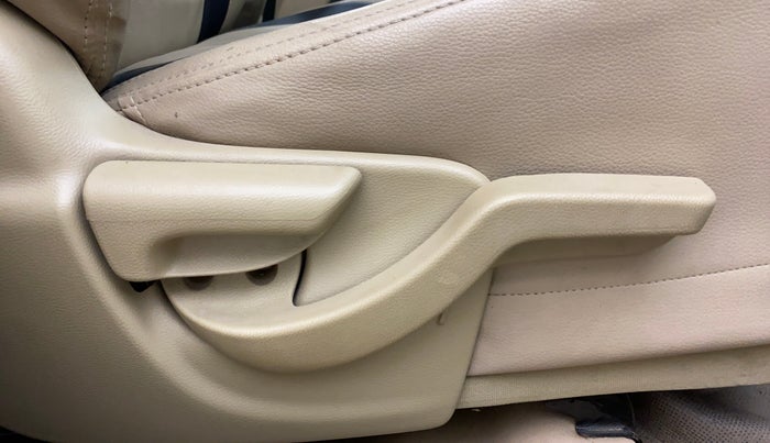 2015 Honda Amaze 1.2L I-VTEC VX, Petrol, Manual, 62,735 km, Driver Side Adjustment Panel