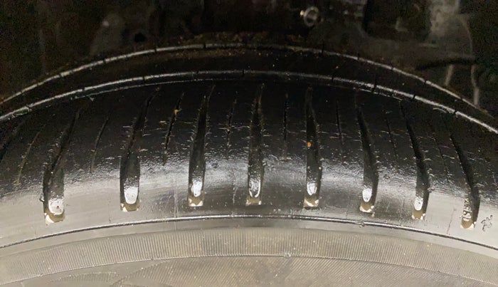 2015 Honda Amaze 1.2L I-VTEC VX, Petrol, Manual, 62,735 km, Right Front Tyre Tread