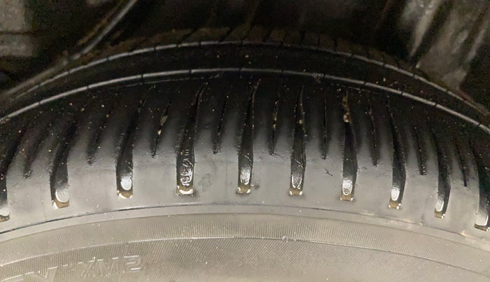 2015 Honda Amaze 1.2L I-VTEC VX, Petrol, Manual, 62,735 km, Left Rear Tyre Tread