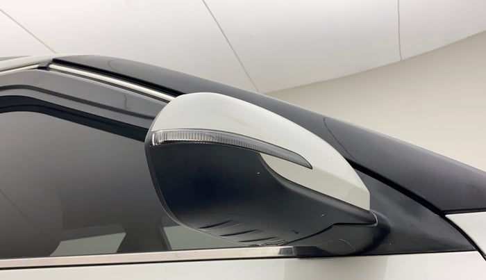 2020 KIA SELTOS HTX PLUS 1.5 DIESEL, Diesel, Manual, 69,023 km, Right rear-view mirror - Indicator light has minor damage