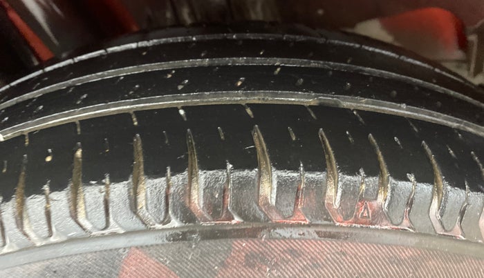 2020 Maruti Swift LXI, Petrol, Manual, 53,902 km, Right Rear Tyre Tread