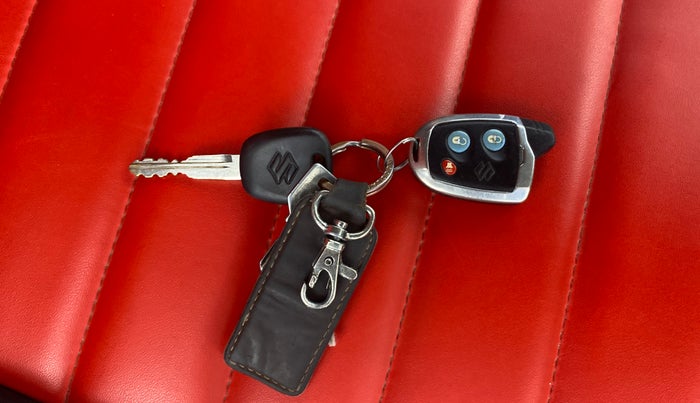 2020 Maruti Swift LXI, Petrol, Manual, 53,902 km, Key Close Up