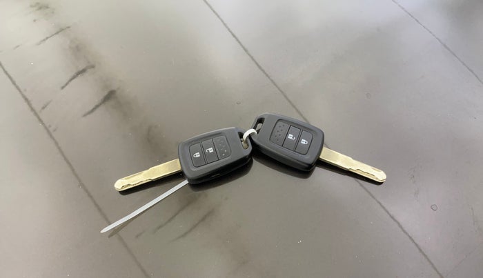 2016 Honda City 1.5L I-VTEC SV, Petrol, Manual, 1,09,591 km, Key Close Up