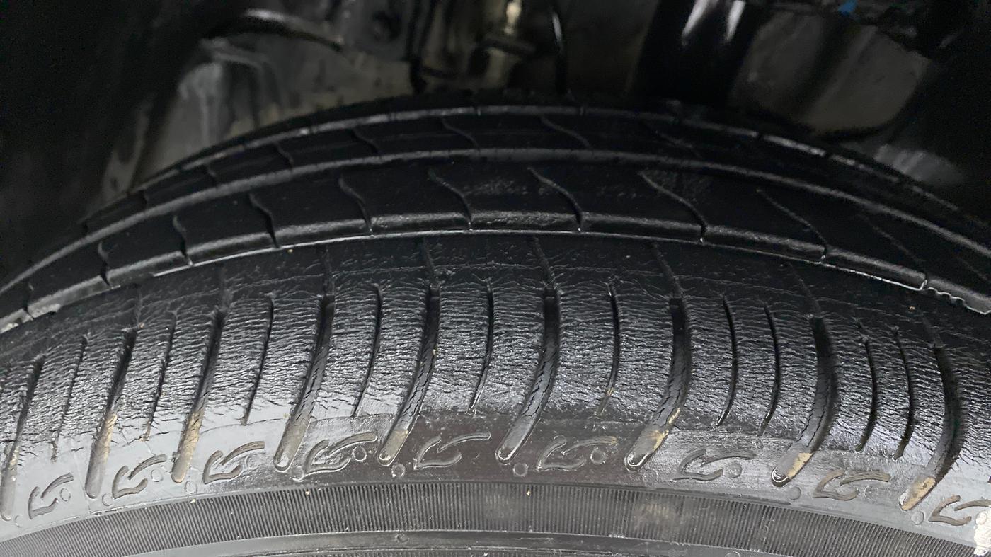 2019 Tata TIGOR XZ 1.2 REVOTRON, Petrol, Manual, 10,370 km, Left Front Tyre Tread