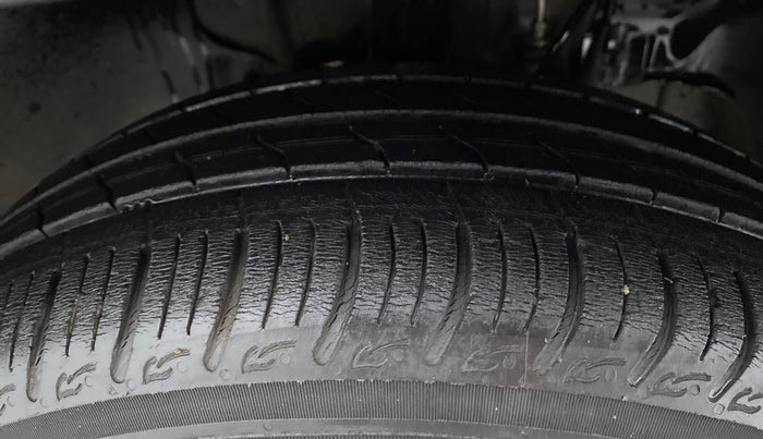2019 Tata TIGOR XZ 1.2 REVOTRON, Petrol, Manual, 10,370 km, Right Front Tyre Tread