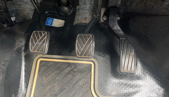 2021 Maruti S Cross ALPHA 1.5, Petrol, Manual, 48,357 km, Pedals