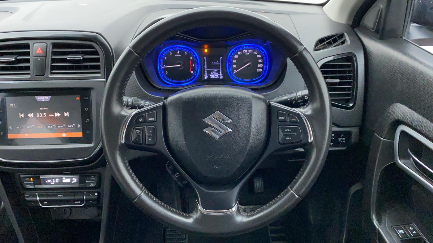 2020 Maruti Vitara Brezza ZXI+ DUAL TONE, Petrol, Manual, 78,551 km, Steering Wheel Close Up