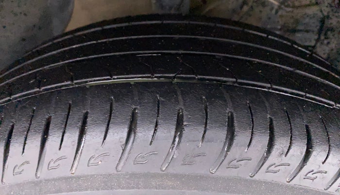 2020 Maruti Vitara Brezza ZXI+ DUAL TONE, Petrol, Manual, 78,551 km, Right Front Tyre Tread