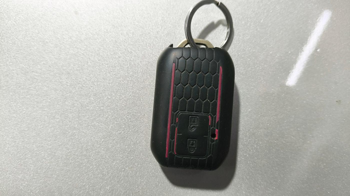2021 Maruti Ertiga ZXI+ SHVS, Petrol, Manual, 63,824 km, Key Close Up