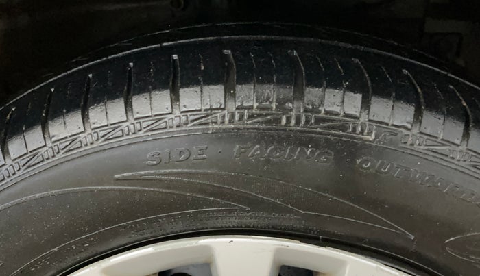 2022 Maruti Ciaz SIGMA 1.5 SHVS MT  PETROL, Petrol, Manual, 61,465 km, Right Front Tyre Tread