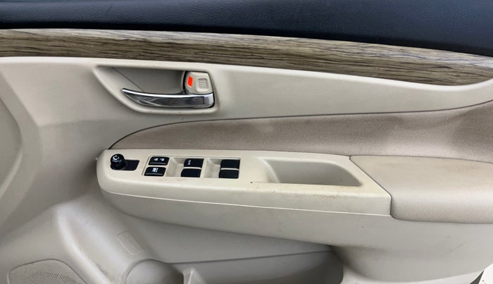 2022 Maruti Ciaz SIGMA 1.5 SHVS MT  PETROL, Petrol, Manual, 61,465 km, Driver Side Door Panels Control