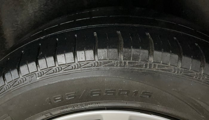 2022 Maruti Ciaz SIGMA 1.5 SHVS MT  PETROL, Petrol, Manual, 61,465 km, Left Rear Tyre Tread