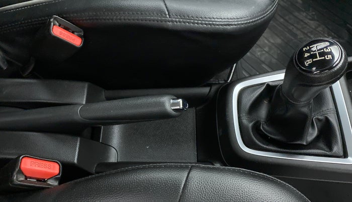 2021 Maruti Swift VXI, Petrol, Manual, 23,941 km, Gear Lever