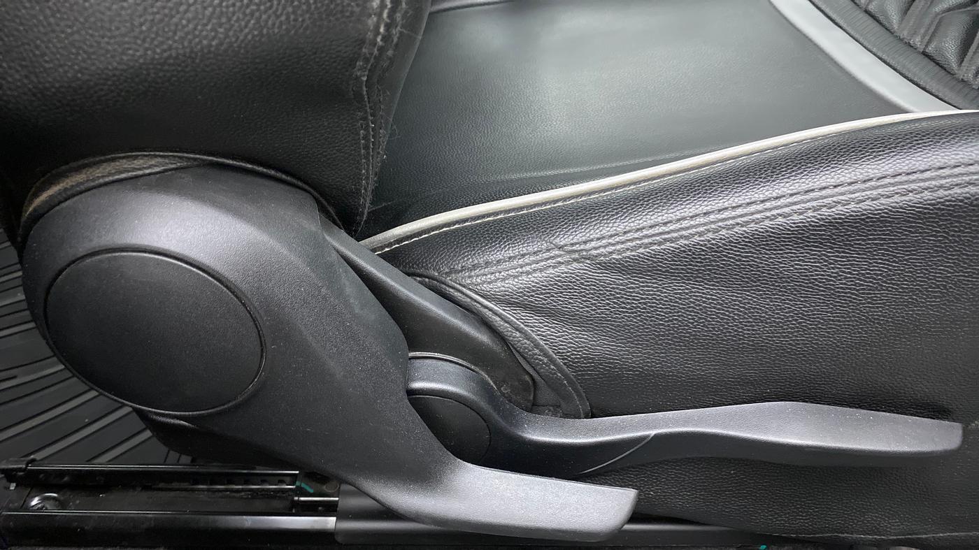2021 Maruti Swift VXI, Petrol, Manual, 23,941 km, Driver Side Adjustment Panel