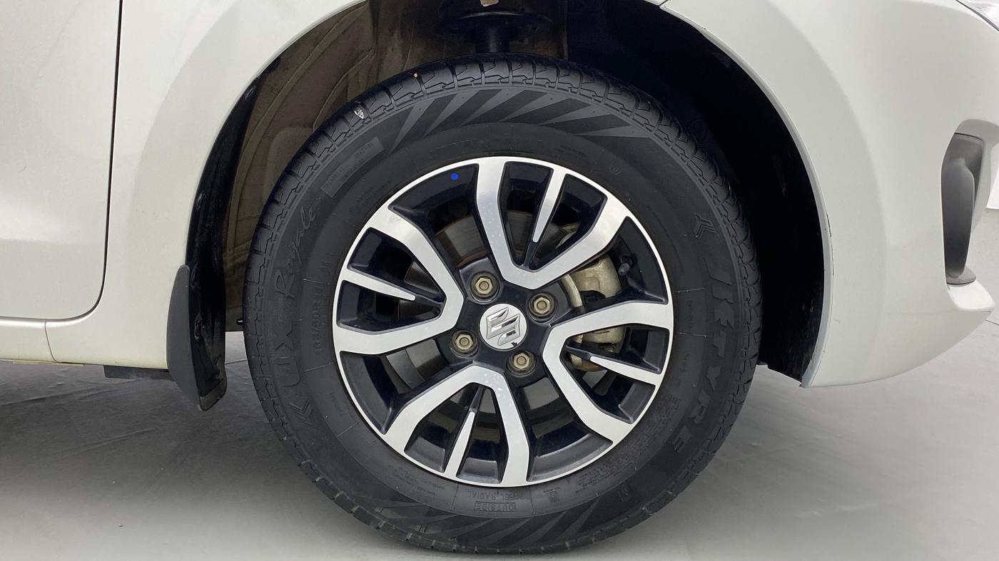 2021 Maruti Swift VXI, Petrol, Manual, 23,941 km, Right Front Wheel