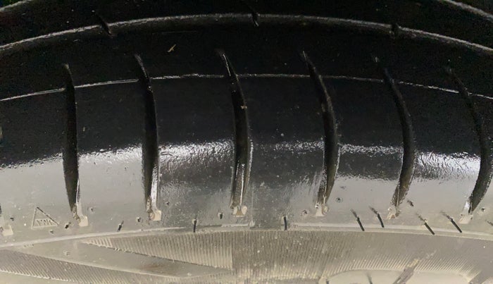 2013 Hyundai Grand i10 MAGNA 1.2 KAPPA VTVT, Petrol, Manual, 61,294 km, Right Rear Tyre Tread