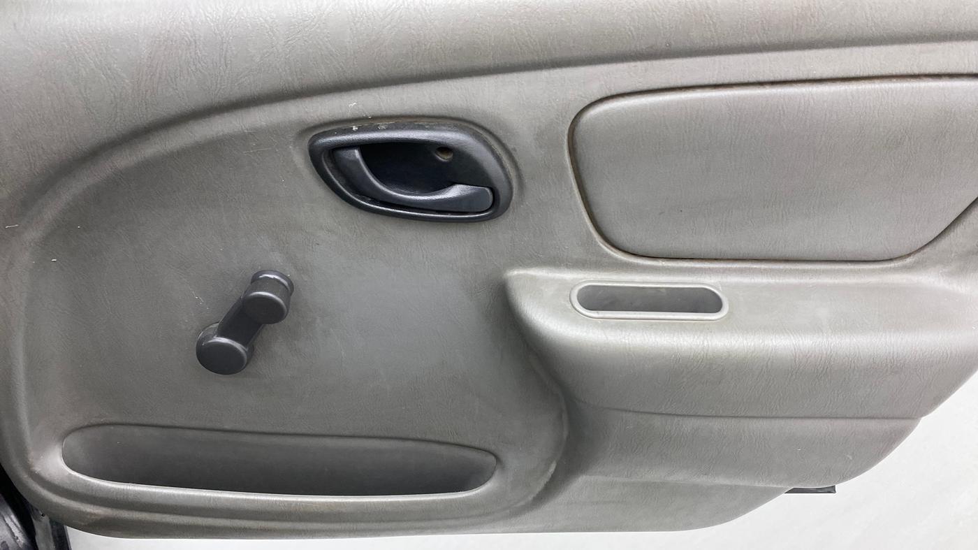 2010 Maruti Alto K10 LXI P, Petrol, Manual, 26,963 km, Driver Side Door Panels Control