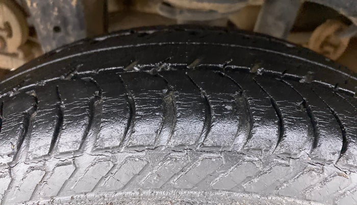 2010 Maruti Alto K10 LXI P, Petrol, Manual, 26,963 km, Right Rear Tyre Tread