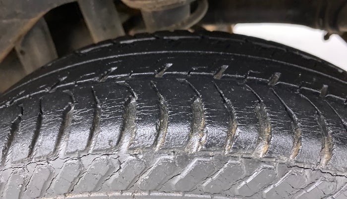 2010 Maruti Alto K10 LXI P, Petrol, Manual, 26,963 km, Left Rear Tyre Tread
