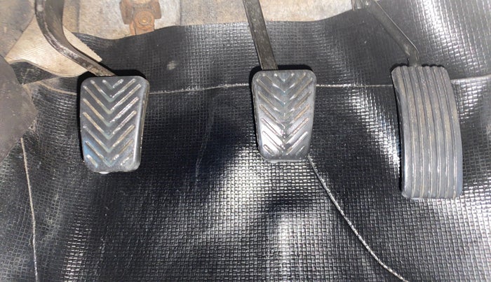 2015 Hyundai Eon MAGNA +, Petrol, Manual, 1,20,716 km, Pedals