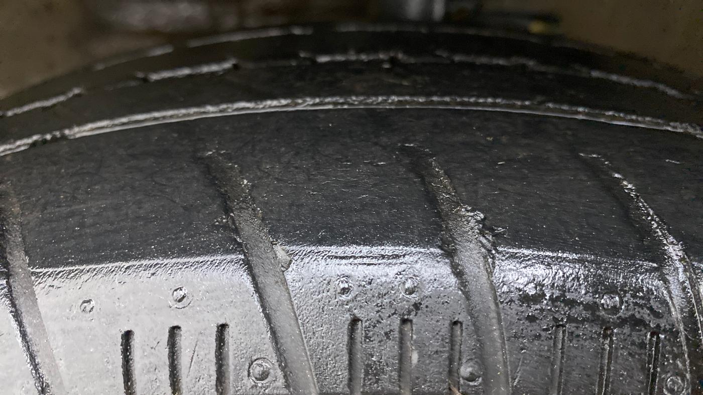 2021 Maruti Celerio VXI CNG, CNG, Manual, 50,425 km, Left Front Tyre Tread