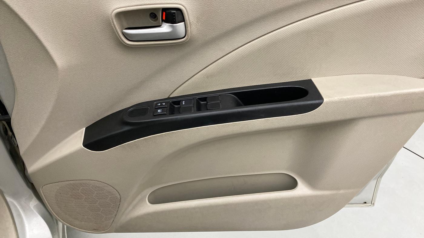2021 Maruti Celerio VXI CNG, CNG, Manual, 50,425 km, Driver Side Door Panels Control