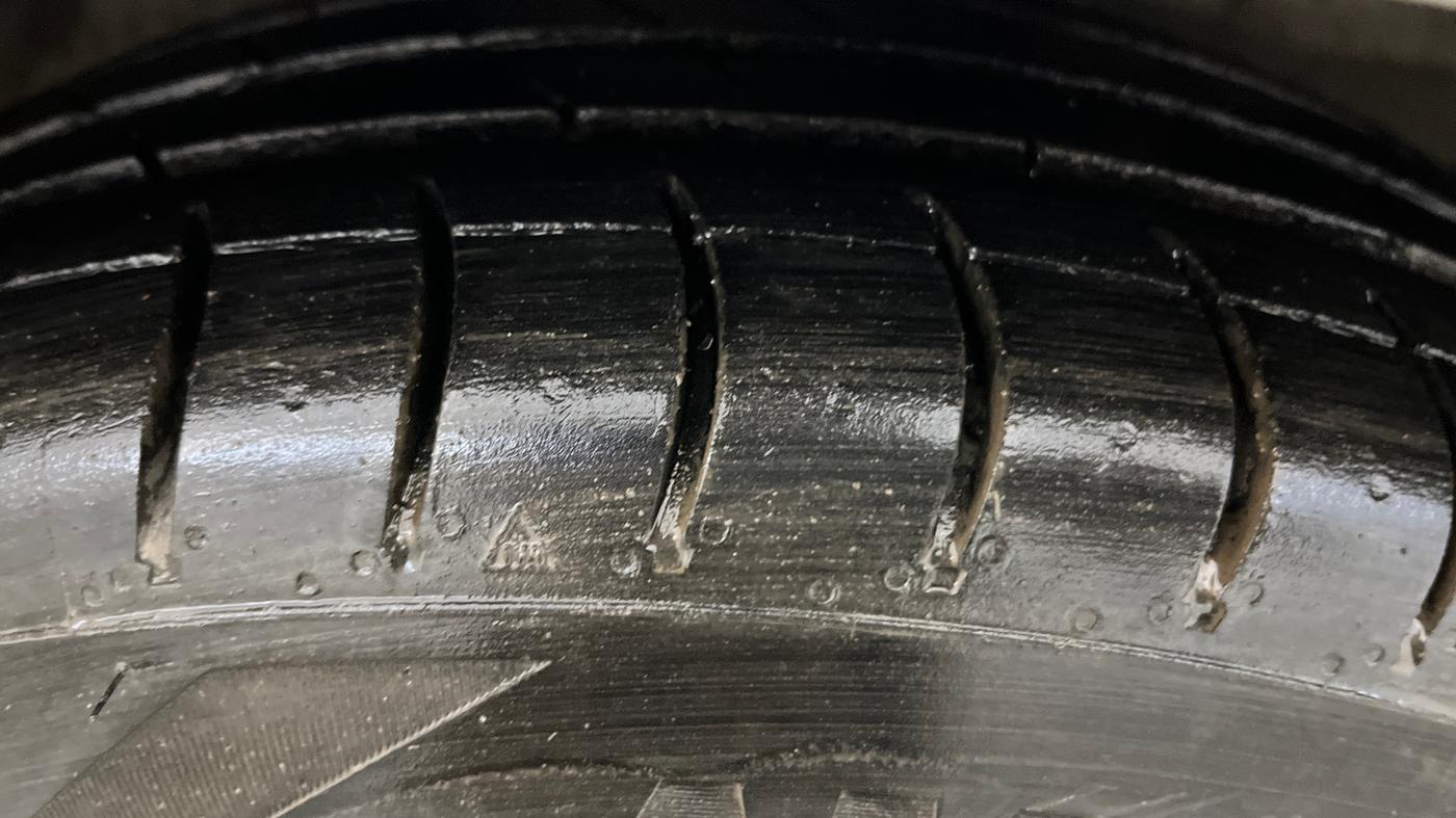 2017 Maruti Celerio VXI CNG, CNG, Manual, 87,615 km, Right Front Tyre Tread