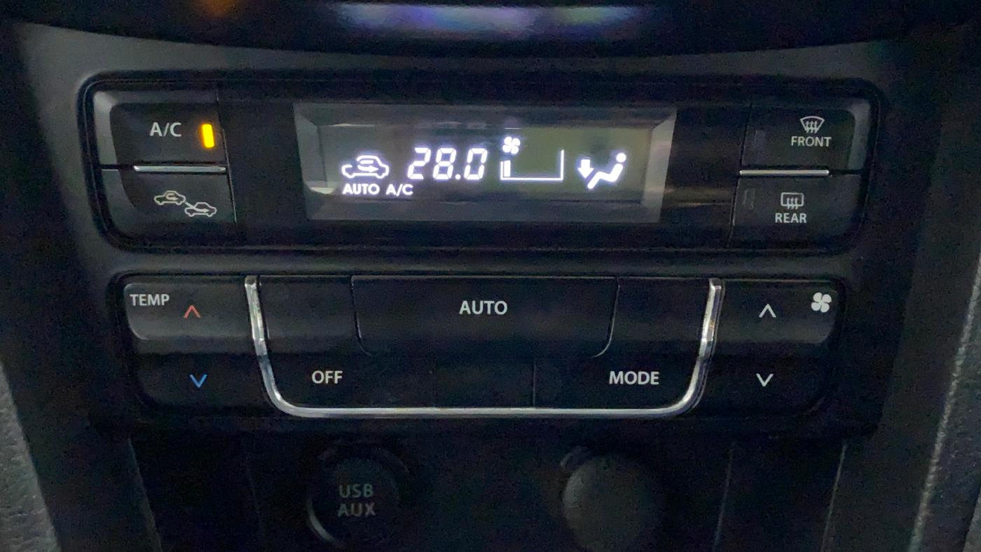 2018 Maruti Vitara Brezza ZDI, Diesel, Manual, 45,655 km, Automatic Climate Control
