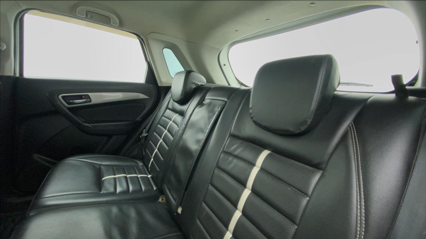 2018 Maruti Vitara Brezza ZDI, Diesel, Manual, 45,655 km, Right Side Rear Door Cabin