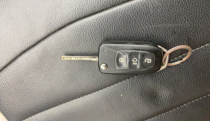 2018 Tata Tiago XZA PETROL, Petrol, Automatic, 56,890 km, Key Close Up