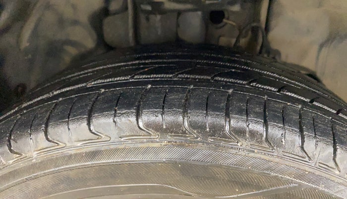 2018 Tata Tiago XZA PETROL, Petrol, Automatic, 56,890 km, Right Front Tyre Tread