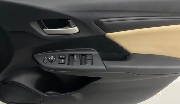 2022 Honda Jazz 1.2L I-VTEC V CVT, Petrol, Automatic, 51,016 km, Driver Side Door Panels Control