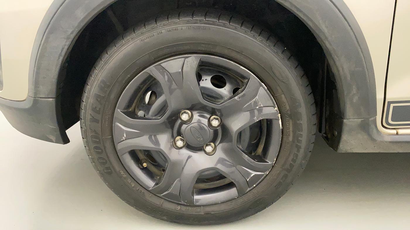 2018 Ford FREESTYLE TREND PLUS 1.2 PETROL, Petrol, Manual, 34,345 km, Left Front Wheel