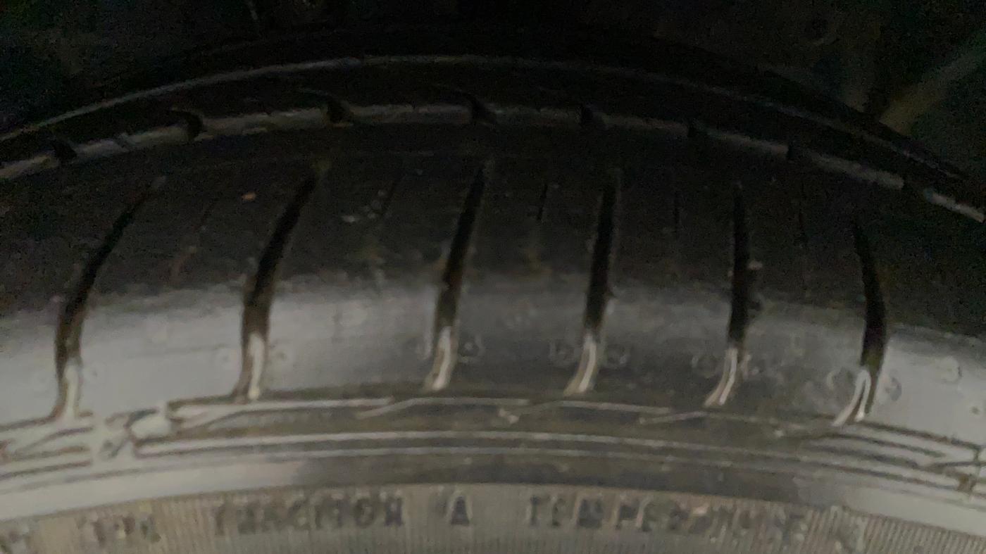 2018 Ford FREESTYLE TREND PLUS 1.2 PETROL, Petrol, Manual, 34,345 km, Right Front Tyre Tread