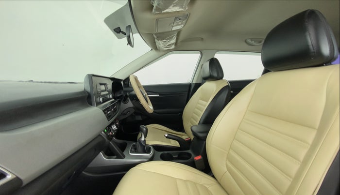 2019 KIA SELTOS HTE 1.5 DIESEL, Diesel, Manual, 39,138 km, Right Side Front Door Cabin