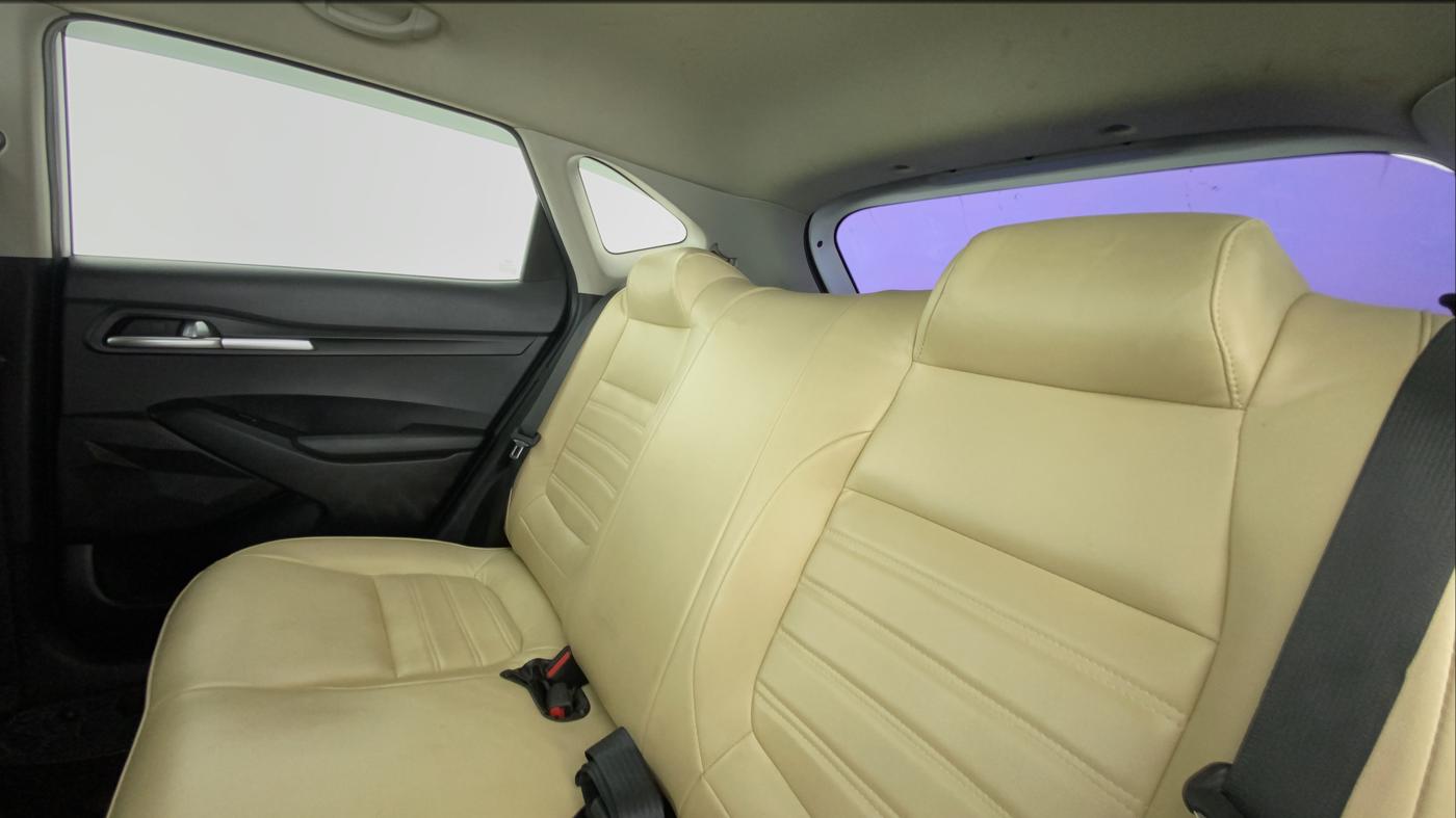 2019 KIA SELTOS HTE 1.5 DIESEL, Diesel, Manual, 39,138 km, Right Side Rear Door Cabin