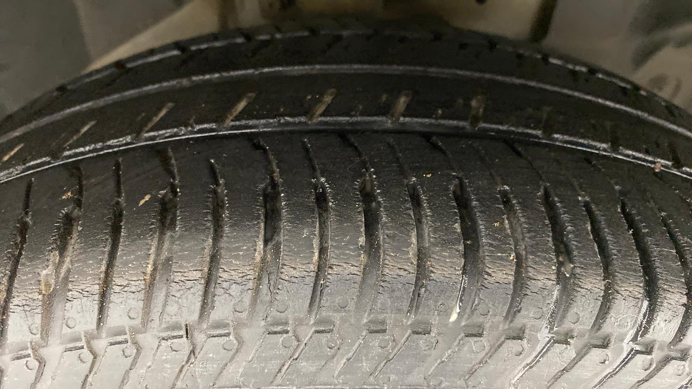 2019 Ford Ecosport 1.5 TITANIUM TI VCT, Petrol, Manual, 44,093 km, Right Front Tyre Tread