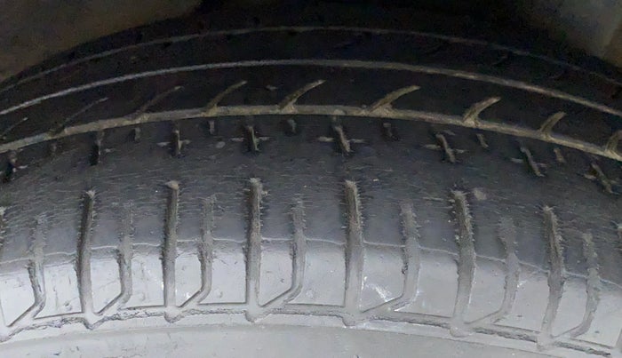 2014 Honda Mobilio 1.5 S I VTEC, Petrol, Manual, 49,629 km, Left Rear Tyre Tread