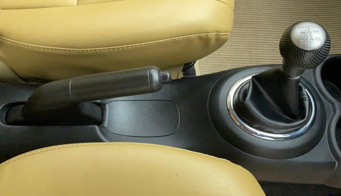 2014 Honda Mobilio 1.5 S I VTEC, Petrol, Manual, 49,629 km, Gear Lever