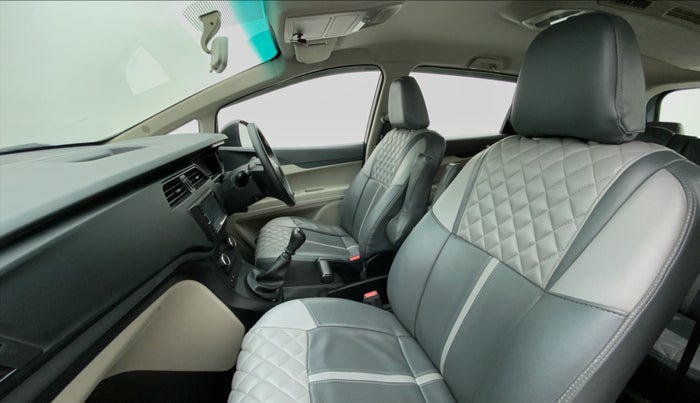 2018 Mahindra MARAZZO M2 8 STR, Diesel, Manual, 58,677 km, Right Side Front Door Cabin