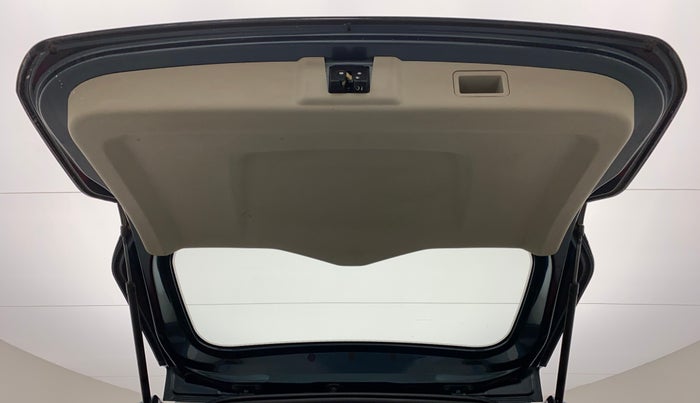 2018 Mahindra MARAZZO M2 8 STR, Diesel, Manual, 58,677 km, Boot Door Open