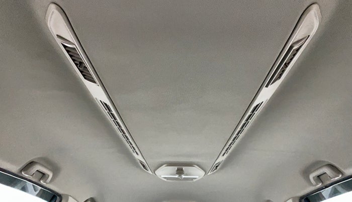 2018 Mahindra MARAZZO M2 8 STR, Diesel, Manual, 58,677 km, Rear AC Vents