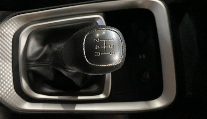 2021 KIA SONET HTK 1.2, Petrol, Manual, 34,904 km, Gear Lever