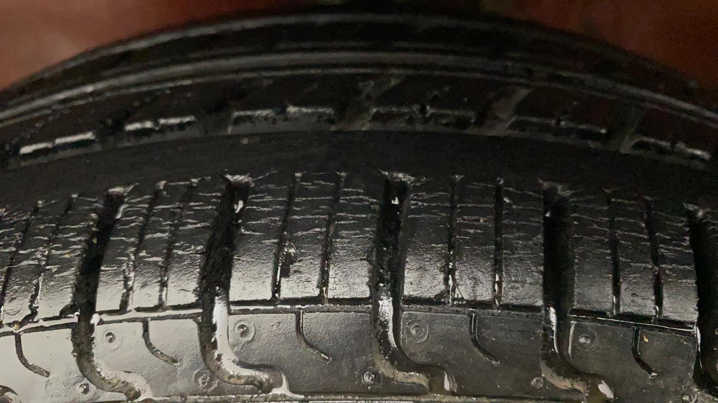 2012 Maruti Alto K10 VXI, Petrol, Manual, 32,691 km, Left Front Tyre Tread