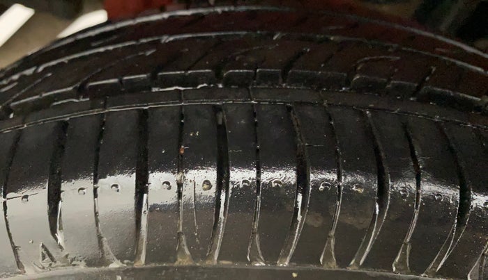 2012 Maruti Alto K10 VXI, Petrol, Manual, 32,691 km, Right Rear Tyre Tread