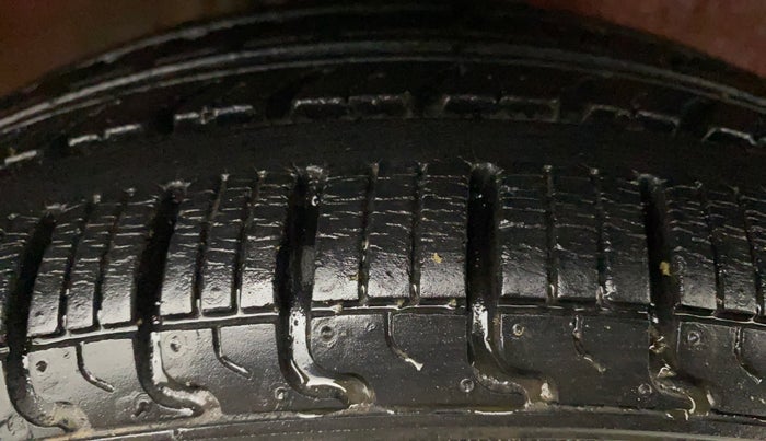2012 Maruti Alto K10 VXI, Petrol, Manual, 32,691 km, Right Front Tyre Tread